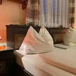 בית הארחה Hochsteiner